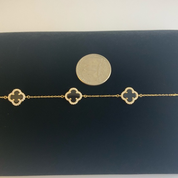 18k Onyx Clover Bracelet - Picture 9 of 12